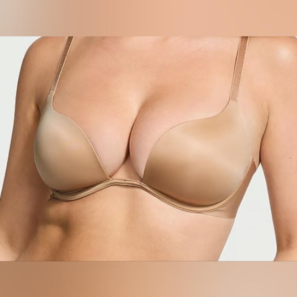 Victoria's Secret BareOpen Plunge Bra